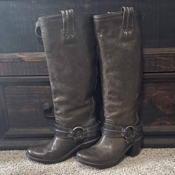 Frye Rich Brown Leather Boots with Strap Detail - Picture 4 of 16